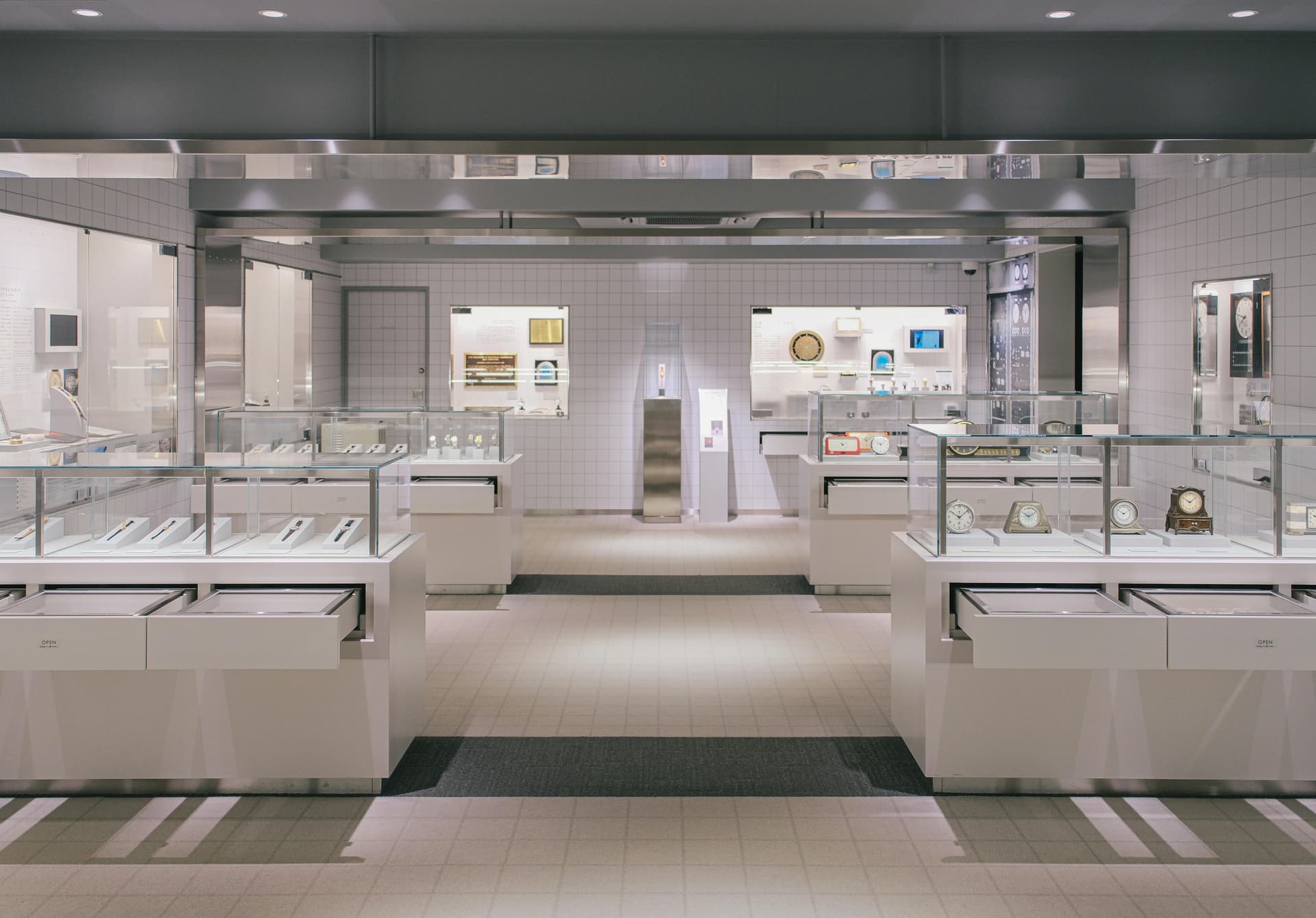 Electronics shop showroom